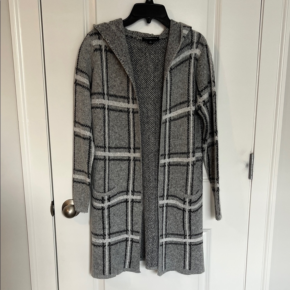 Chic Gray Plaid Hooded Cardigan